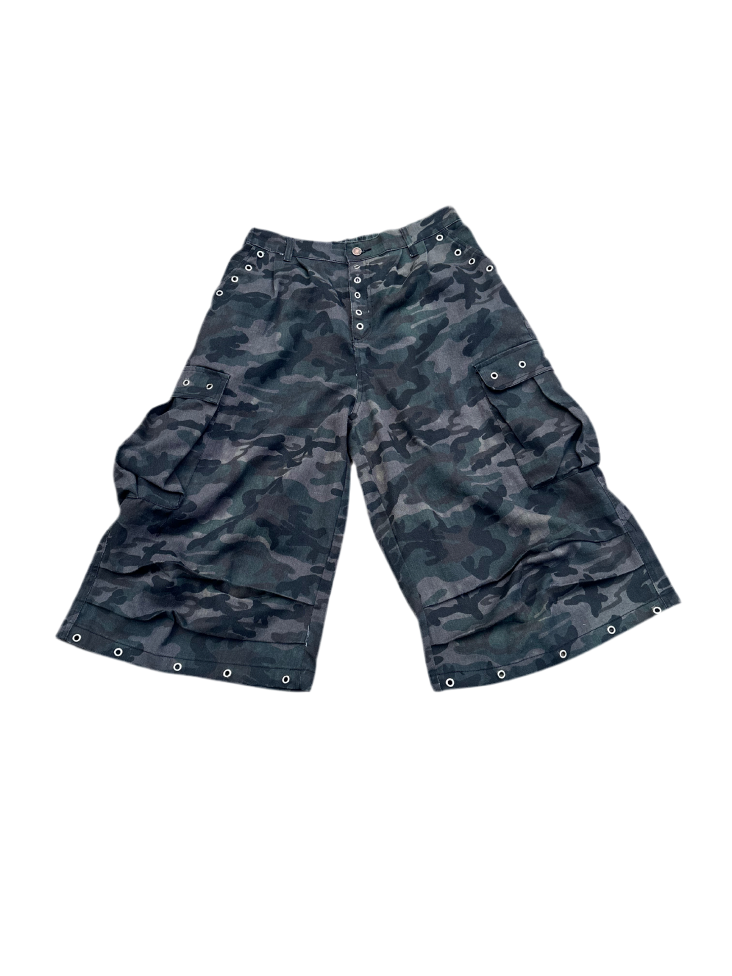 “EYELET” CAMOS