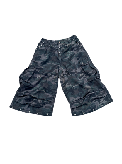 “EYELET” CAMOS