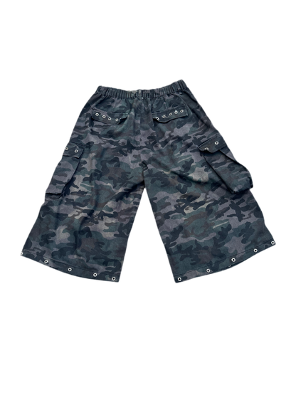 “EYELET” CAMOS